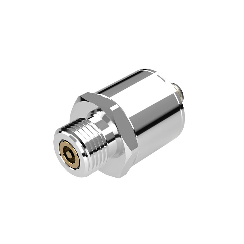 Oil conductivity sensor